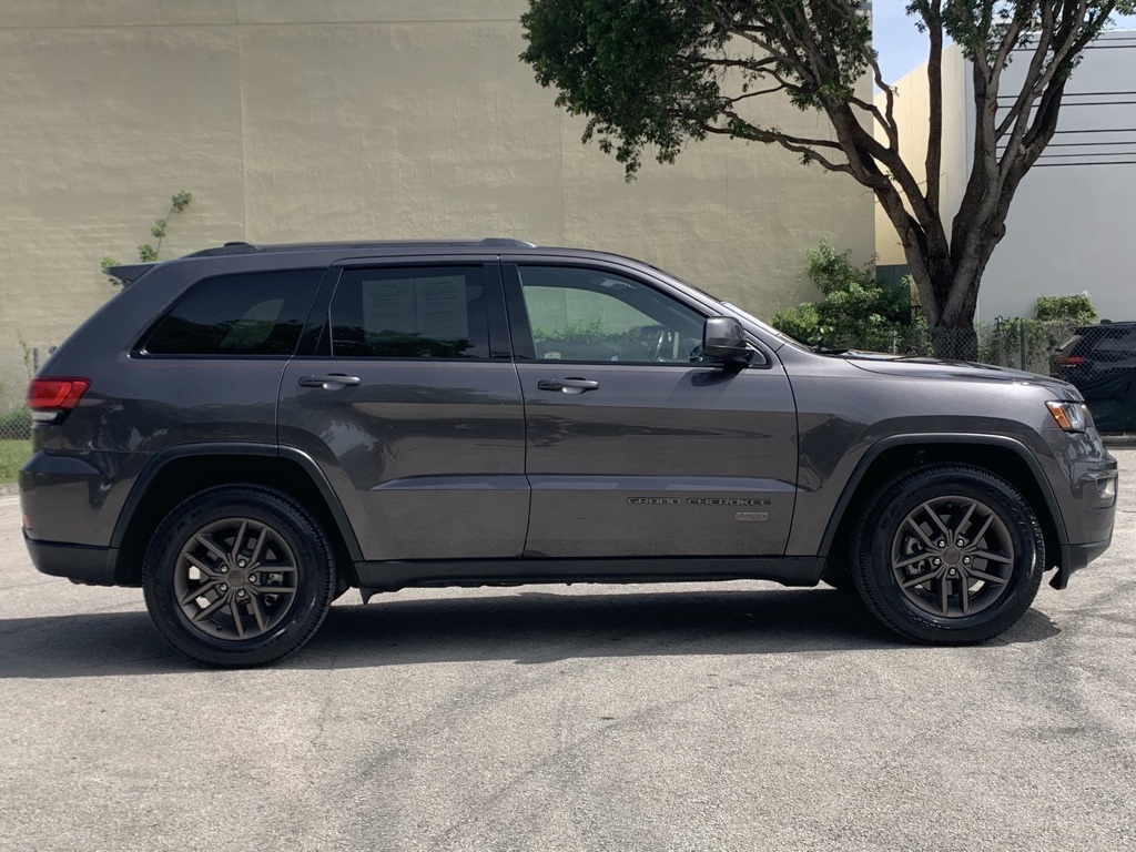 PreOwned 2016 Jeep Grand Cherokee 75th