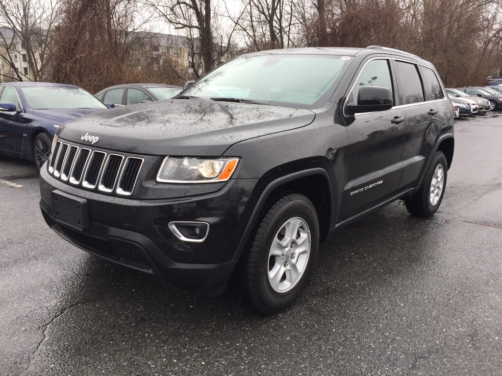 Pre-Owned 2016 Jeep Grand Cherokee Laredo 4WD 4D Sport Utility