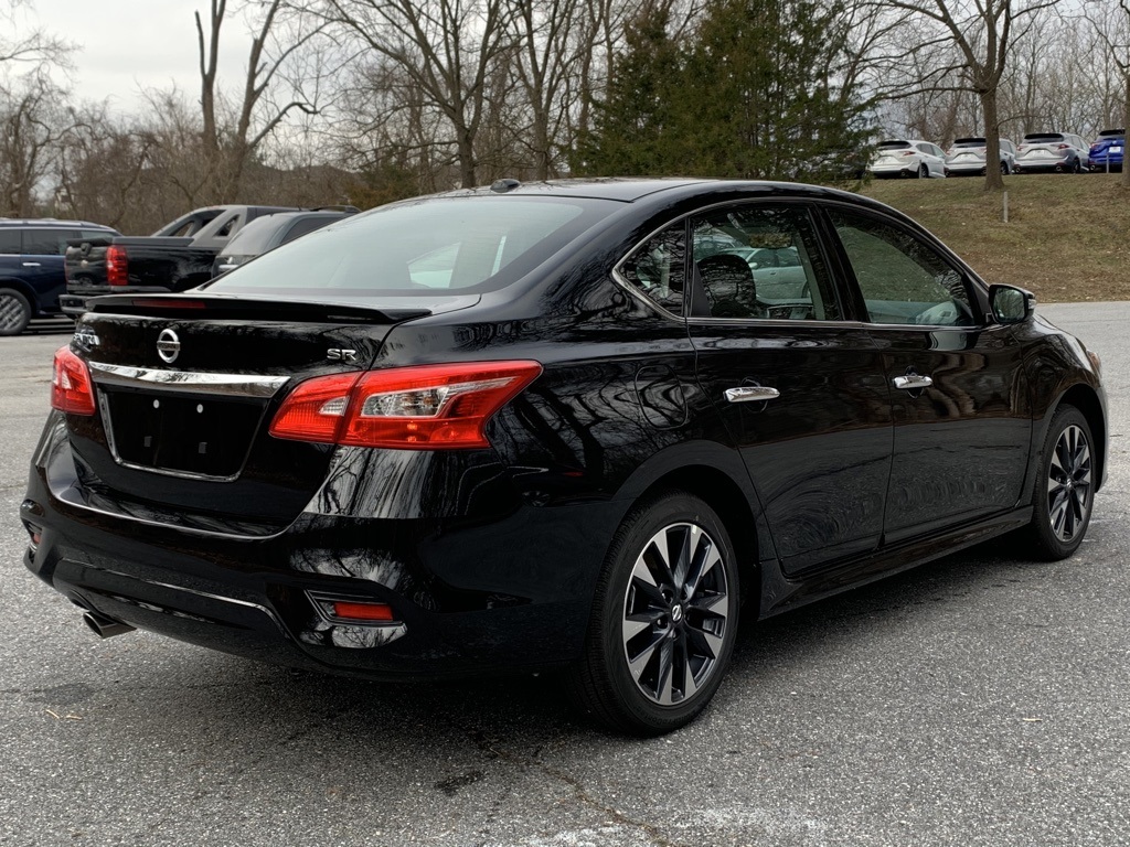 New 2019 Nissan Sentra SR FWD 4D Sedan