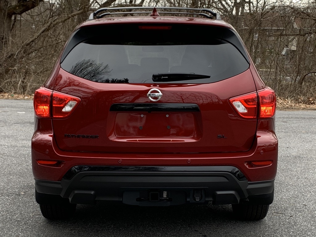 New 2020 Nissan Pathfinder SL FWD 4D Sport Utility