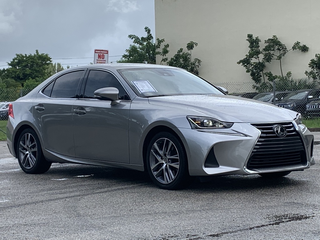 Lexus is 300 2018