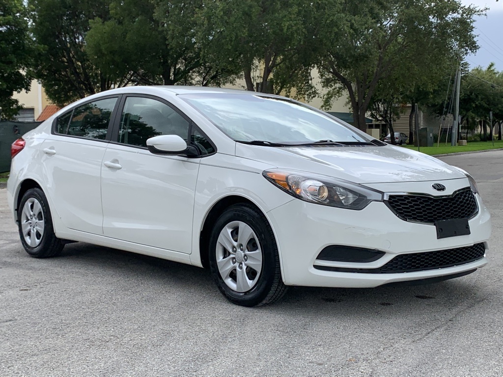 In-Network Pre-Owned 2016 Kia Forte LX FWD 4D Sedan