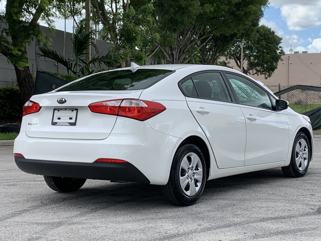 In-Network Pre-Owned 2016 Kia Forte LX FWD 4D Sedan