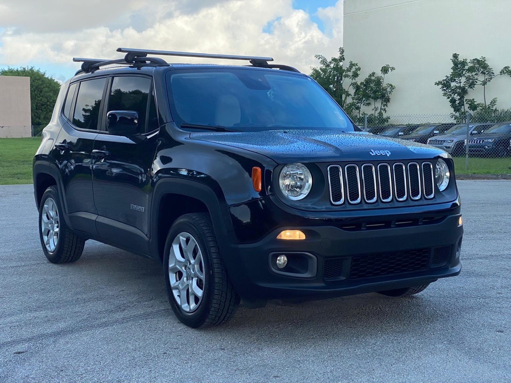 In-Network Pre-Owned 2015 Jeep Renegade Latitude 4WD 4D Sport Utility